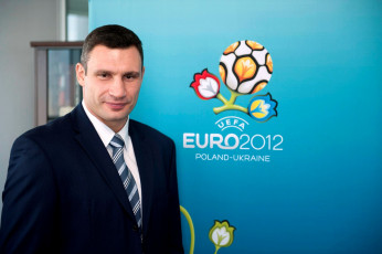 Картинка мужчины виталий владимир кличко боксер евро 2012