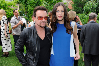 Картинка разное знаменитости liv tyler bono