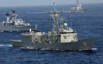 Картинка корабли крейсеры линкоры эсминцы море