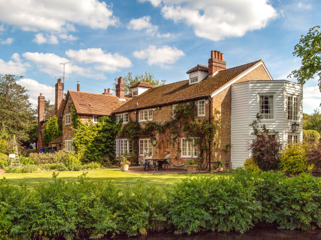 Обои картинки фото города, - здания,  дома, ландшафт, кусты, дом, англия, hampshire