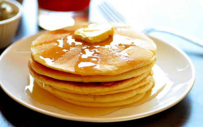 Обои картинки фото еда, блины,  оладьи, сливочное, масло, оладьи