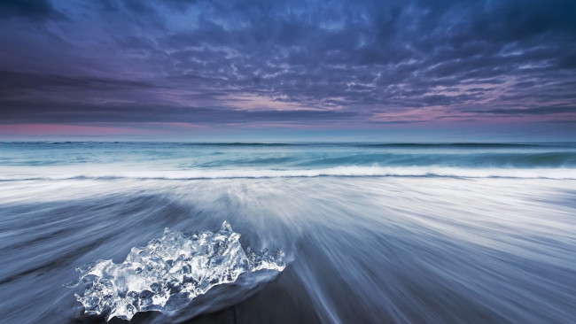 Обои картинки фото природа, дороги, камень, берег, море, рассвет, облака, небо