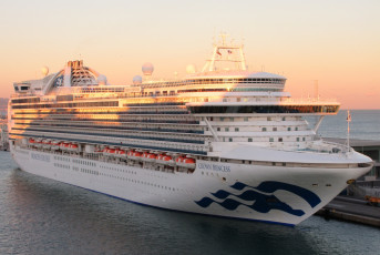 Картинка корабли лайнеры лайнер круиз