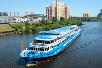 Картинка лебединое+озеро корабли теплоходы лебединое озеро теплоход круиз река город