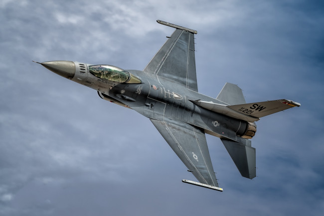 Обои картинки фото авиация, боевые самолёты, ввс