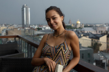 Картинка karina+baru девушки karina baru девушка модель шатенка поза красотка красавица стройная сексуальная фигура флирт