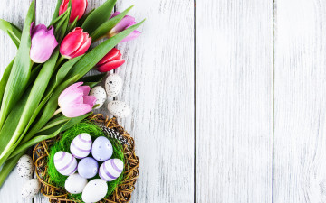 Картинка праздничные пасха цветы яйца colorful тюльпаны happy wood pink flowers tulips easter purple eggs decoration