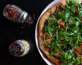 Картинка еда пицца зелень