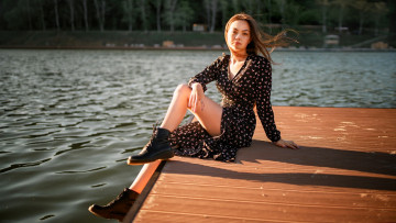 Картинка девушки -+брюнетки +шатенки шатенка платье ботинки озеро причал