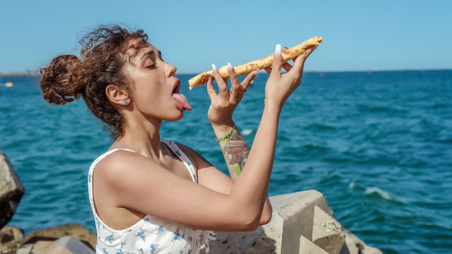 Обои картинки фото девушки, - брюнетки,  шатенки, красивая, девушка