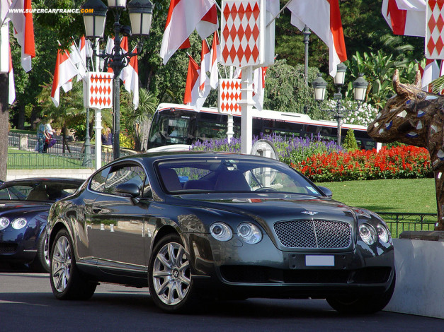 Обои картинки фото bentley, автомобили, выставки, уличные, фото