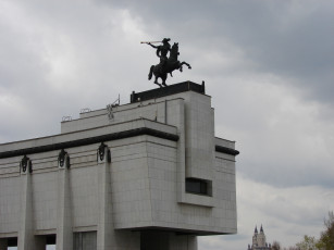 Картинка города памятники скульптуры арт объекты