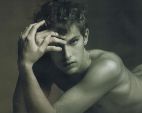 Картинка мужчины mathias lauridsen