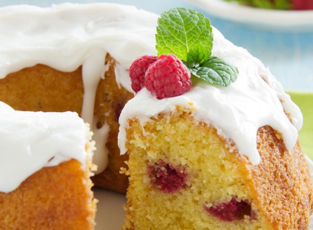 Обои картинки фото еда, пирожные,  кексы,  печенье, кекс, малина