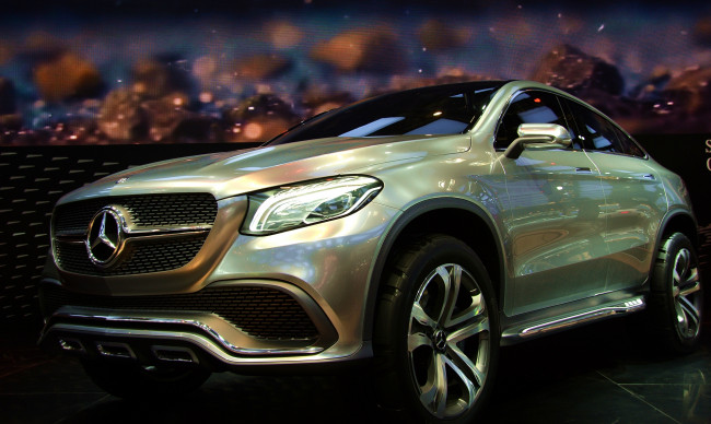 Обои картинки фото mercedes concept coup&, 233,  suv, автомобили, mercedes-benz, германия, грузовики, daimler, подразделение, легковые, автобусы, двигатели, ag