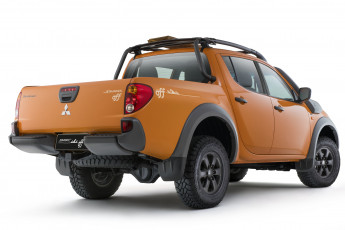 обоя автомобили, mitsubishi, 2015г, off, savana, triton, l200