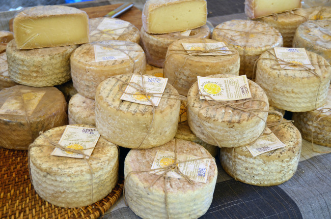 Обои картинки фото artesanal de litera curado, еда, сырные изделия, сыр