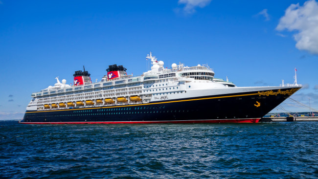 Обои картинки фото disney magic, корабли, лайнеры, круиз, лайнер