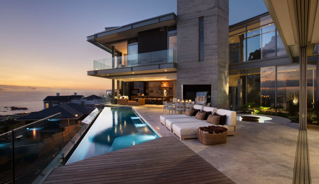 Обои картинки фото интерьер, бассейны,  открытые площадки, вилла, вечер, бассейн, освещение, архитектура, юар, терраса, кейптаун, вид, на, океан, clifton, 2a, luxus, landing, page