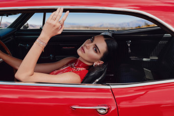 обоя 2023 kendall jenner messika brand campaign, девушки, kendall jenner, kendall, jenner, messika, brand, campaign, кендалл, дженнер, рекламная, кампания, бренд
