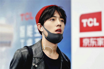 Картинка мужчины xiao+zhan актер шапка маска куртка