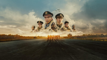 Картинка masters+of+the+air+ мини–сериал+2024+–+ кино+фильмы masters+of+the+air властелины воздуха военный боевик история apple tv пoстeр austin butler