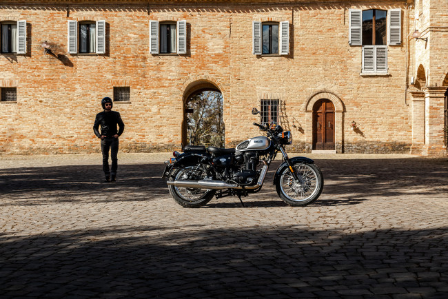 Обои картинки фото мотоциклы, benelli