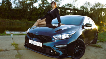 Картинка автомобили -авто+с+девушками красивая девушка kia