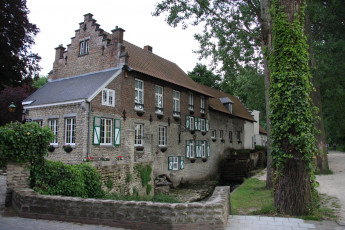 Картинка города здания дома