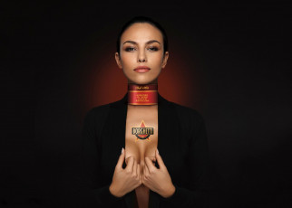 Картинка бренды borghetti пиджак девушка