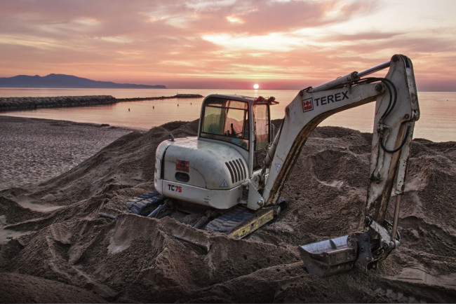 Обои картинки фото техника, экскаваторы, закат