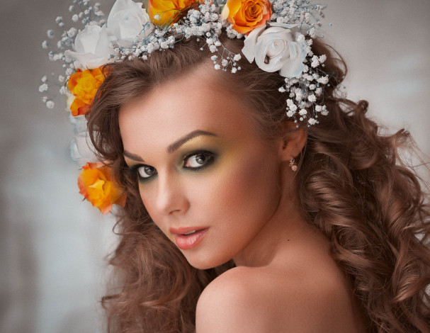 Обои картинки фото девушки, -unsort , лица,  портреты, венок