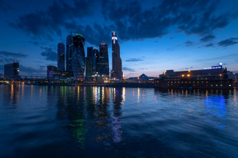 Картинка города москва+ россия огни ночь река дома москва небо