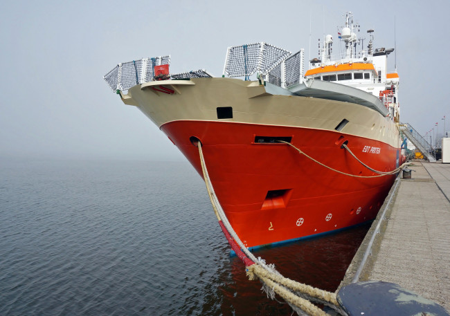 Обои картинки фото корабли, грузовые суда, причал, судно