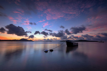 Картинка корабли лодки +шлюпки рассвет океан берег лодка