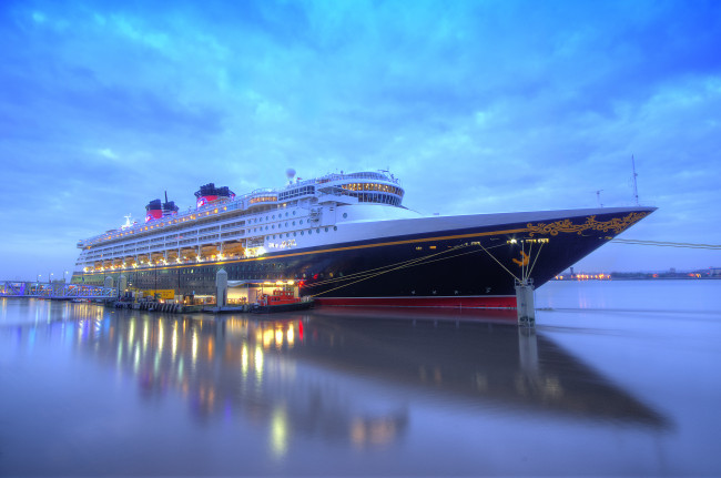 Обои картинки фото disney magic, корабли, лайнеры, лайнер, круиз