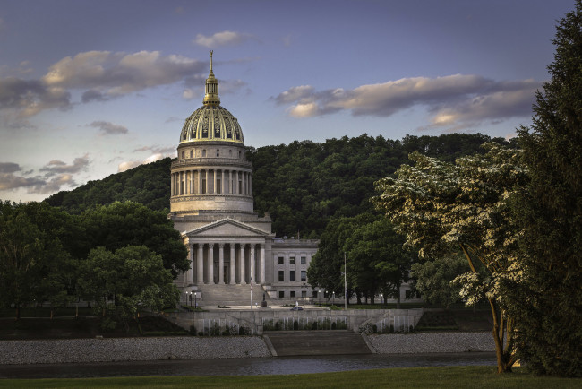 Обои картинки фото west virginia state capitol, города, - здания,  дома, капитолий