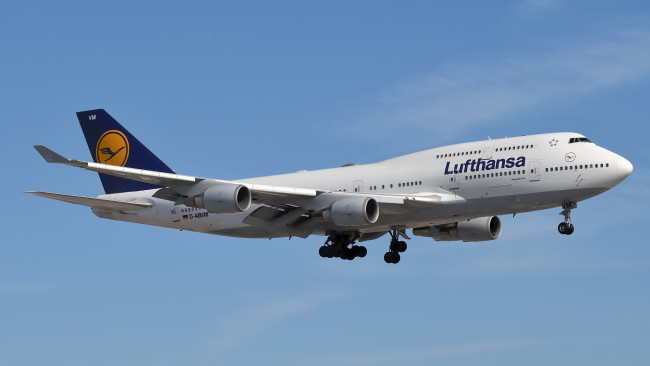 Обои картинки фото авиация, пассажирские самолёты, авиалайнер