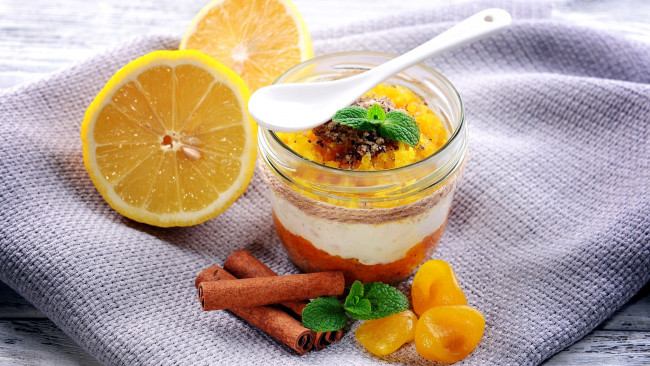 Обои картинки фото еда, мороженое,  десерты, корица, курага, апельсин, мята, десерт