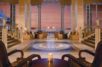 Картинка интерьер холлы +лестницы +корридоры холл