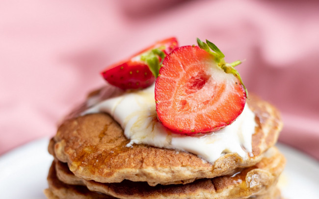 Обои картинки фото еда, блины,  оладьи, ягоды