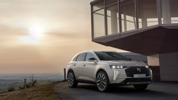 Картинка ds+7+e-tense+4x4+360+2022 автомобили citroen ds серебристый 7e tense 4x4 360 кроссовер дом