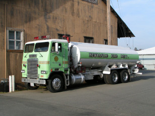 Картинка автомобили freightliner