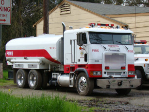 Картинка автомобили freightliner