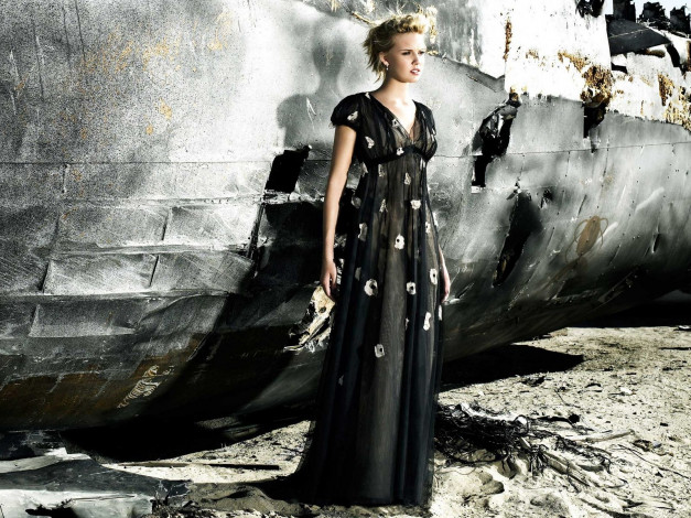 Обои картинки фото Maggie Grace, девушки