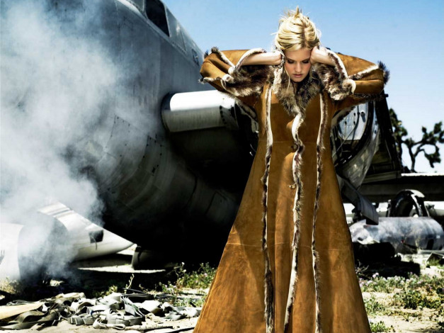 Обои картинки фото Maggie Grace, девушки