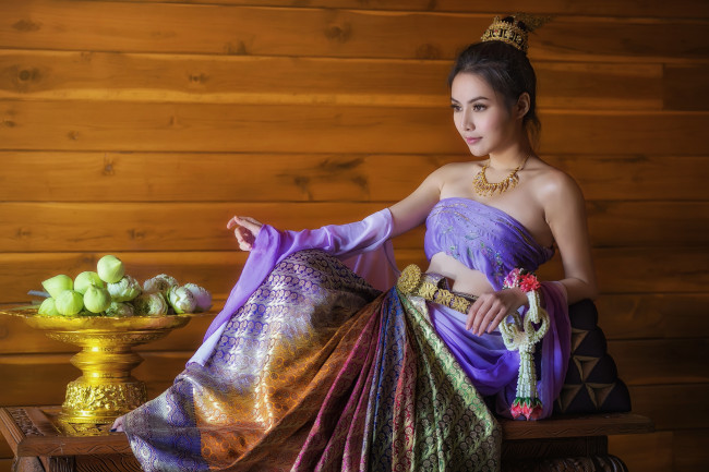 Обои картинки фото девушки, -unsort , азиатки, азиатка, украшения, наряд