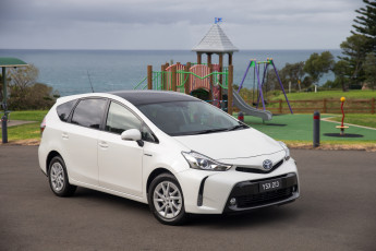 Картинка автомобили toyota 2015г zvw40w au-spec prius v