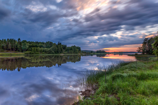 Обои картинки фото природа, реки, озера, лес, река, простор, тучи