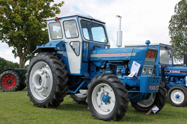 Обои картинки фото техника, тракторы, трактор, колесный